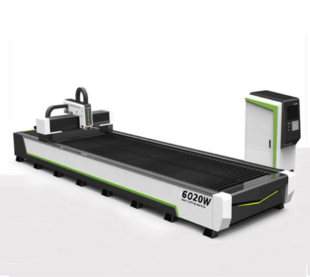 Large format laser cutting machine